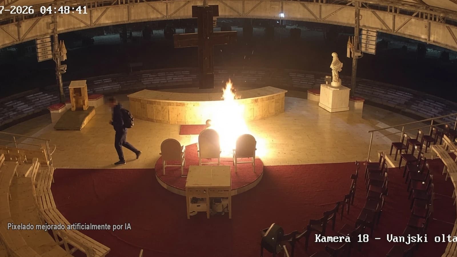 Vídeo del terrible ataque anticristiano en Medjugorje: fuego y pintadas contra la Virgen