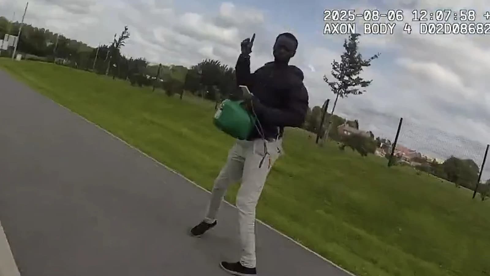 Vídeo: solo 2 años de cárcel a un sudanés tras entrar con armas y gasolina a un colegio