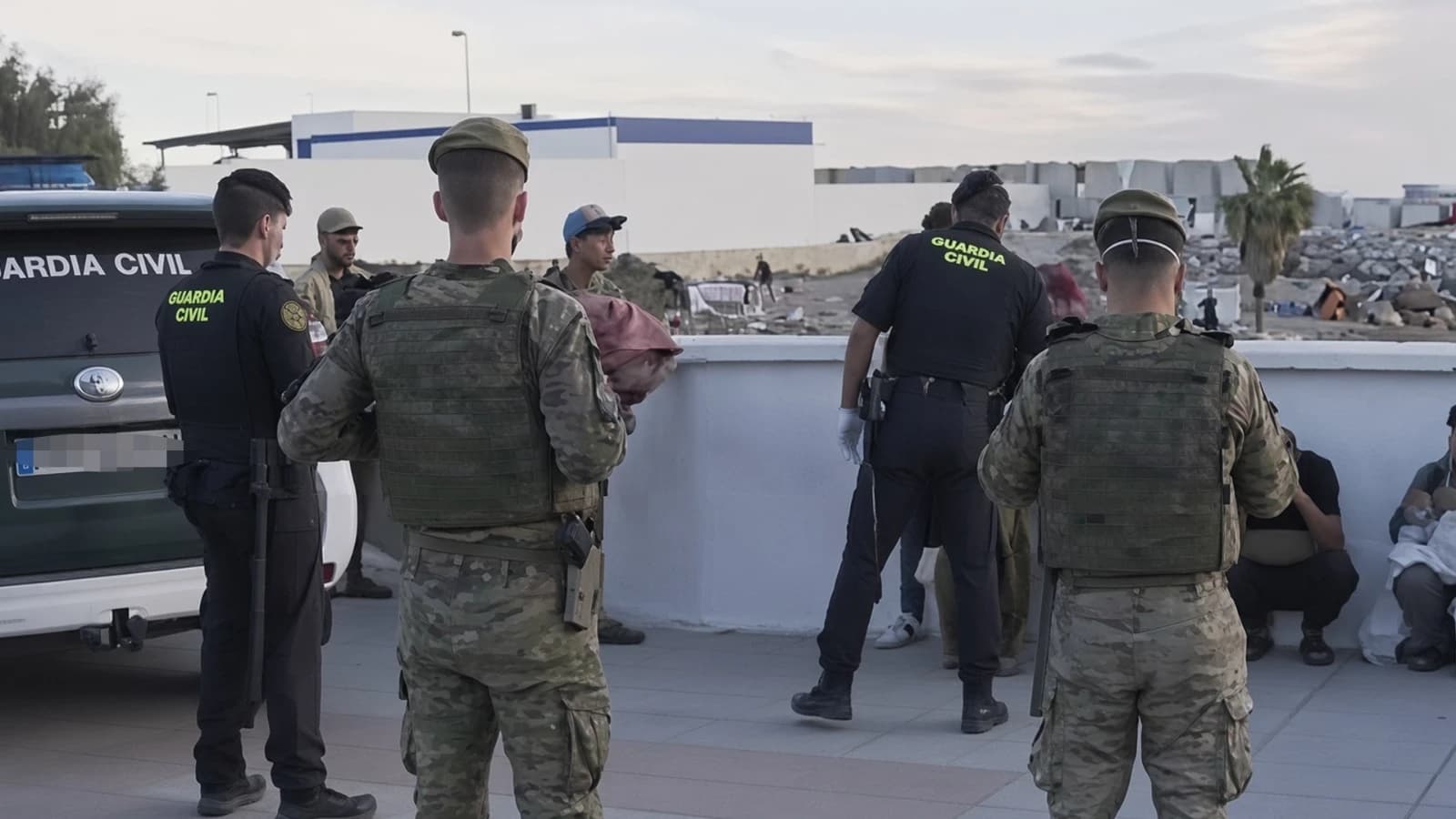1 mes y 2 ataques: GC quiere patrullar junto a militares. Moncloa permite que lleven armas