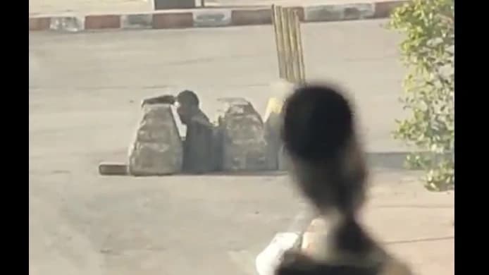 Vídeo: salen inmigrantes de túneles presuntamente en Ceuta, esto no acaba.