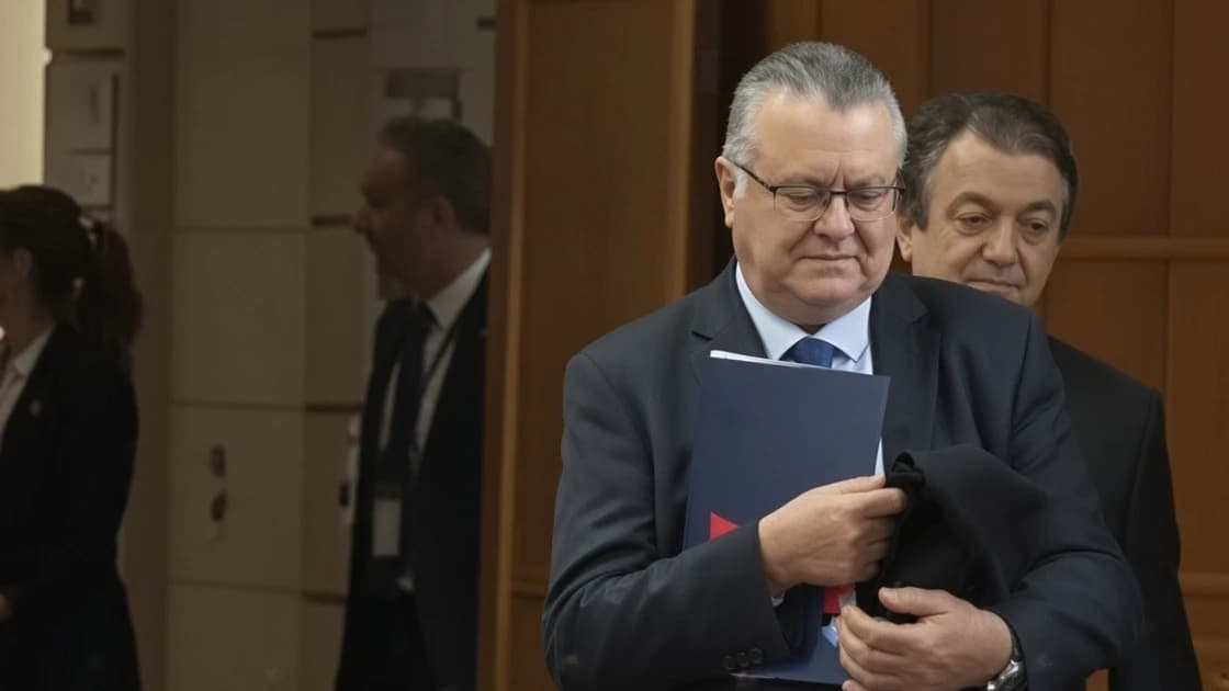 El expresidente de Plus Ultra admite el 1% del rescate para Zapatero ante el juez