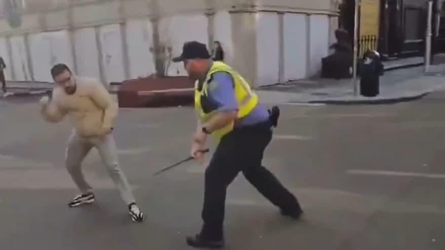 Vídeo: apuñalan a un policía en Dublín al grito de «Allahu Akbar»