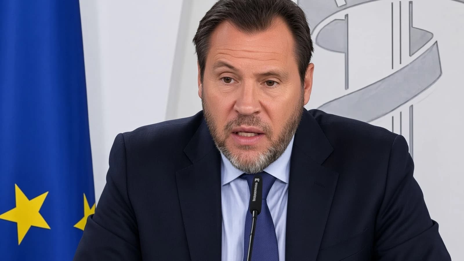 Interior alerta a Óscar Puente: sus carpas para inmigrantes amenazan infraestructuras críticas en Ceuta