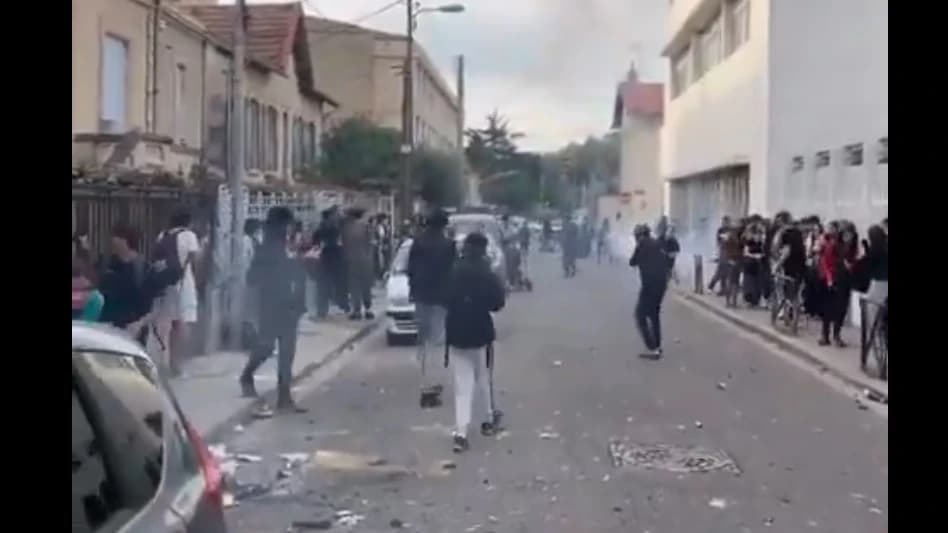 Vídeo de disturbios en escuelas de Francia: fuego ante institutos y 440 detenidos en 1 día
