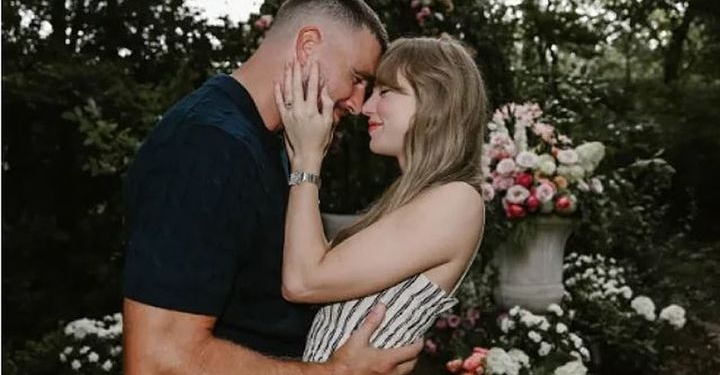 Taylor Swift y Travis Kelce anuncian su compromiso con una romántica publicación
