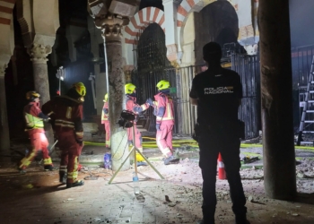 El incendio de la Mezquita-Catedral provocado por un fallo eléctrico en una barredora