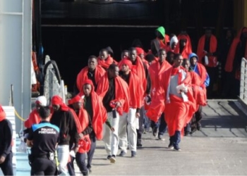 El BOE publica el controvertido reparto de menores migrantes no acompañados entre las comunidades autónomas 