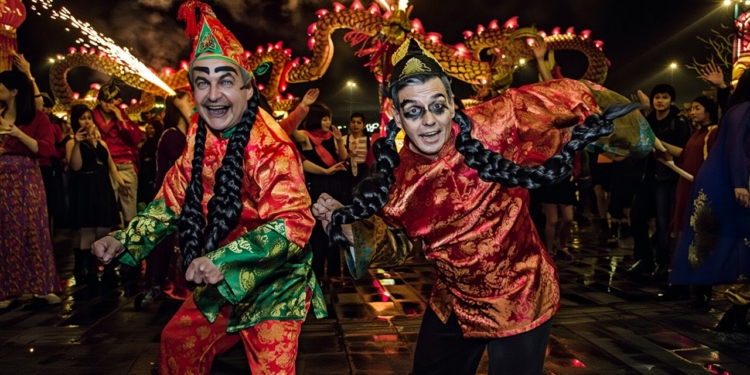 El Eje Sánchez-Zapatero y el dragón chino: negocios, favores y la sombra del lobby rojo