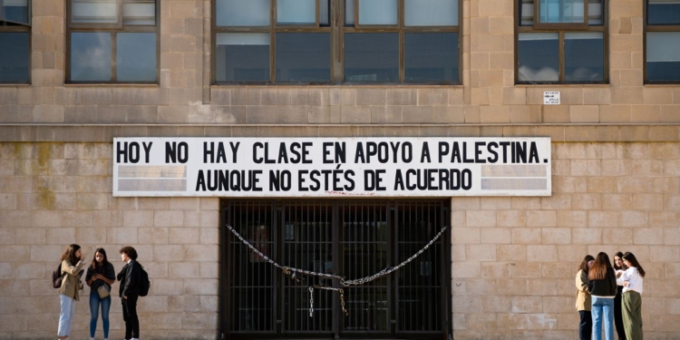 La izquierda trata el absentismo como protesta contra Israel