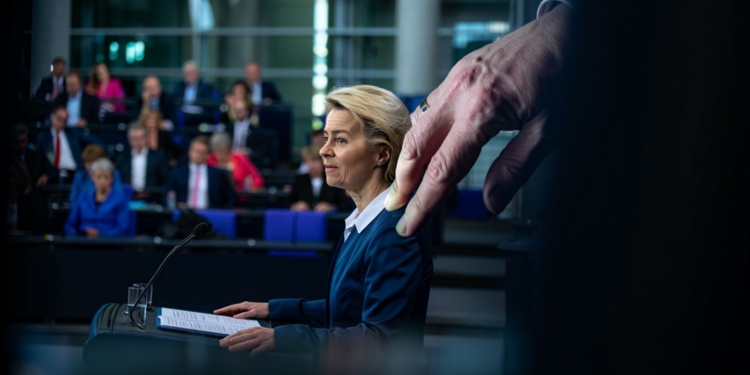 Doble censura a Von der Leyen