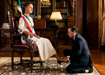 Albares se arrodilla ante Sheinbaum: humillación diplomática mientras México se desangra