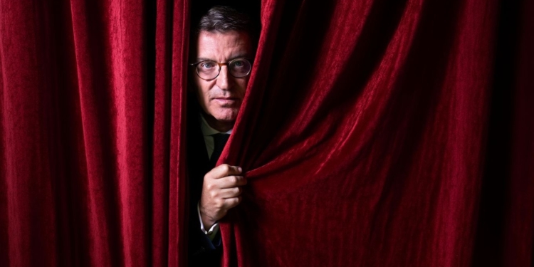 Feijóo no se atreve y cobardea en tablas