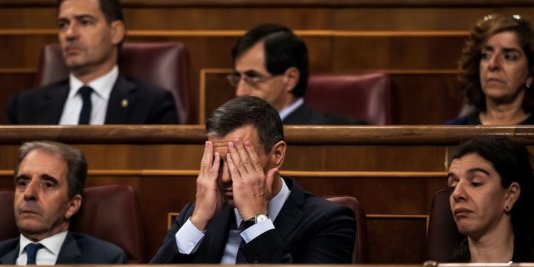 Sánchez: el precio de la supervivencia a costa de la unidad nacional