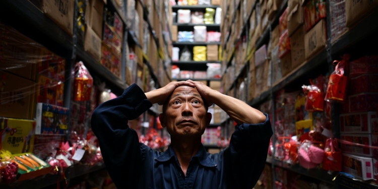 El gran atraco europeo: un impuesto de 3€ que asfixia al consumidor