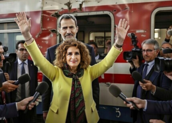 ANATOMÍA DE UNA FOTO - foto posado Rey Leticia - Nuestra España