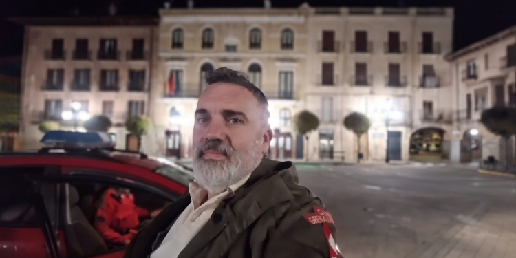 Un Murciano Encabronao obligado a dejar de emitir por la policía foral de Navarra en Falces