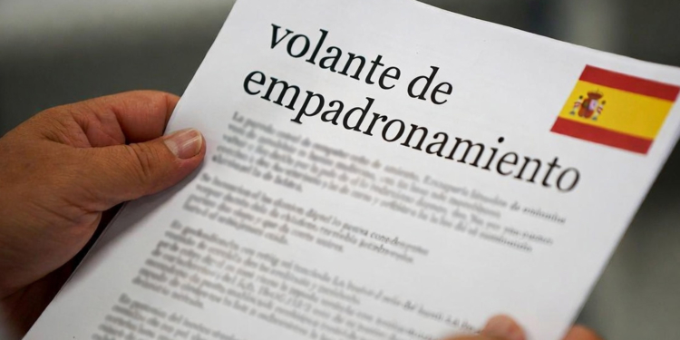 ilegales empadronamiento mafia españa inmigrantes