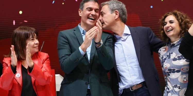 Sánchez sigue manteniendo a España en peligro y recupera el “NO A LA GUERRA” de Irak