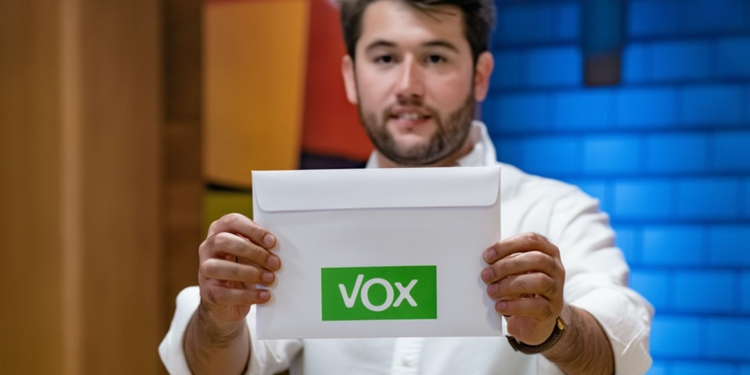 Carlo Angrisano dimite del PP y pide votar a Vox