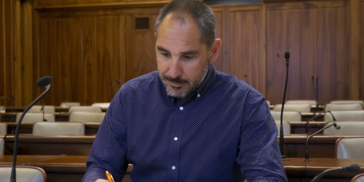 El concejal de Compromís en Altea dimite tras abofetear y arrastrar a su pareja