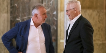 Garzón con Ángel Víctor Torres