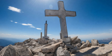 Crux derribada cortada con radial aneto