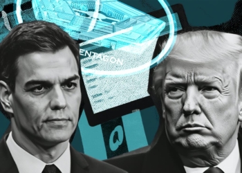 Pedro Sánchez y Donald Trump en un montaje gráfico con elementos del Pentágono al fondo.