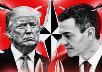 Ilustración de Donald Trump y Pedro Sánchez frente a frente con misiles y aviones de combate sobre un fondo rojo.