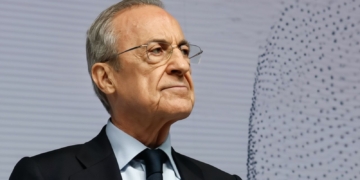 Florentino Pérez primer plano durante un acto institucional.
