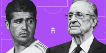 Enrique Riquelme y Florentino Pérez frente al escudo del club en tonos morados