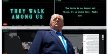 Trump geolocaliza delitos de inmigrantes con la web "Aliens". Montaje gráfico con Donald Trump frente a varias pantallas con mensajes sobre extraterrestres y un mapa de Estados Unidos.