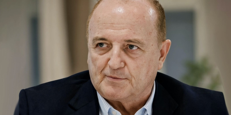 Miguel Sebastián lo confiesa todo: Joyas saudíes, Falcon y el rumor de su pasado con Sabiniano. Retrato de Miguel Sebastián.