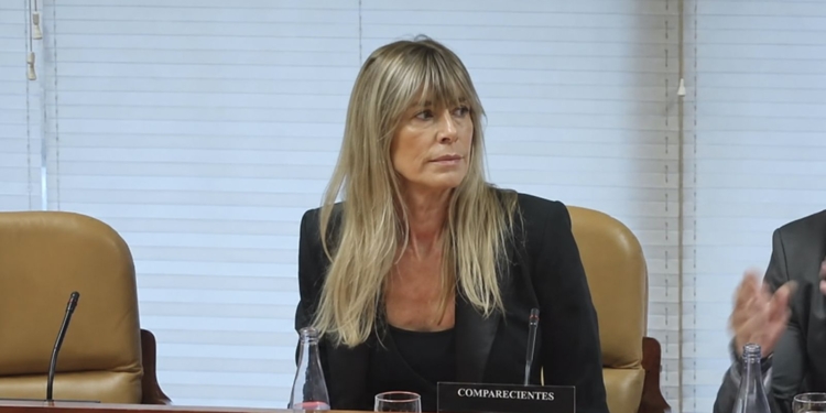 Begoña Gómez ante el juez Peinado, última hora en directo. Begoña Gómez durante una comparecencia oficial.